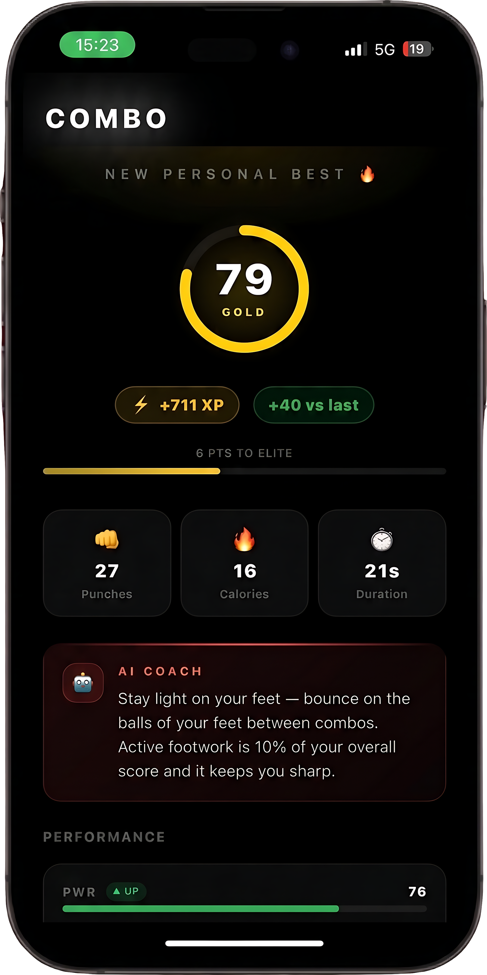 COMBO AI session analysis screen showing score, XP, punch count and performance breakdown